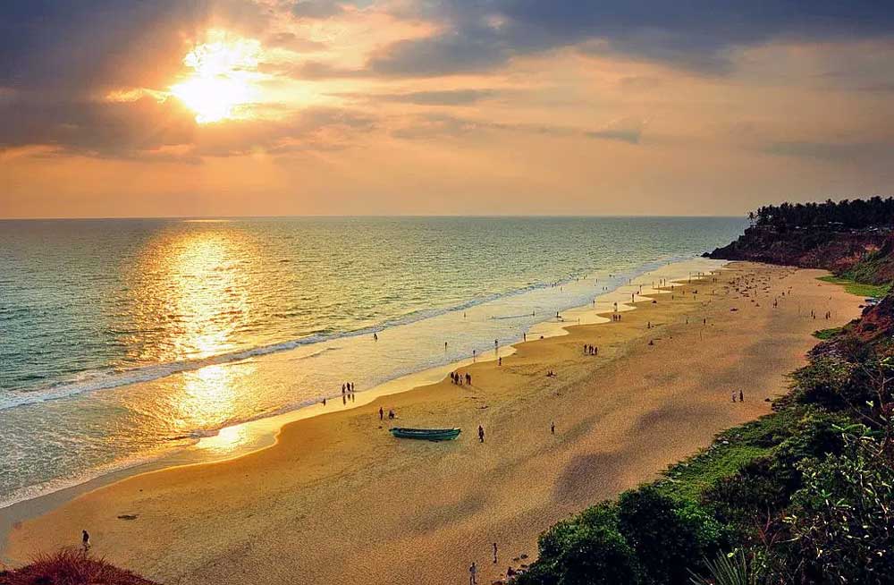 golden sands of Bekal beach